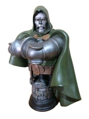 DOCTOR DOOM - RANDY BOWEN Marvel Comics 7" Mini-Bust #3674 of 4000 DAMAGED 2004